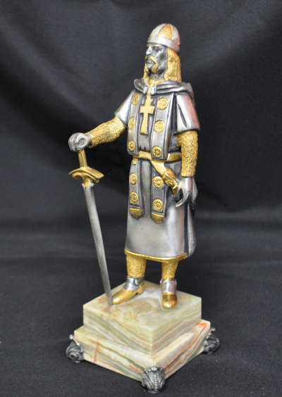 Bronze Medieval Knight (2 of 2)